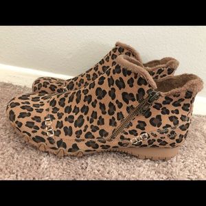 Sketchers Leopard Print Zip-Up Booties